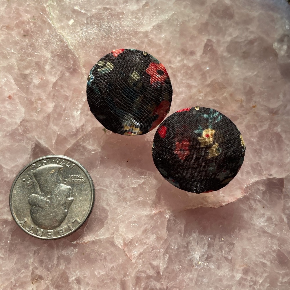 Francesca’s floral gem stud earrings